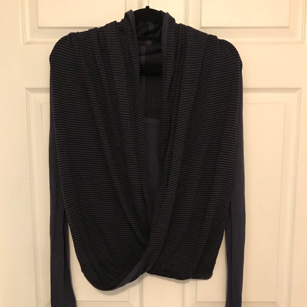 Lululemon Iconic Wrap
